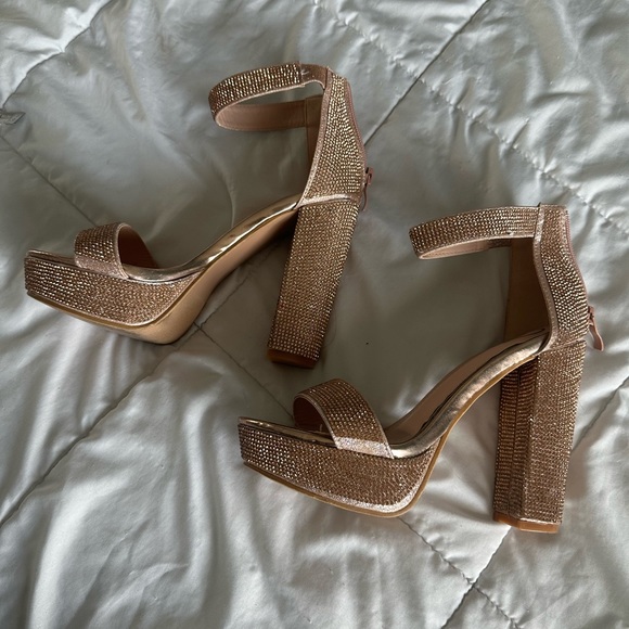 Windsor Rose Gold Bejeweled Heel - Picture 7 of 8